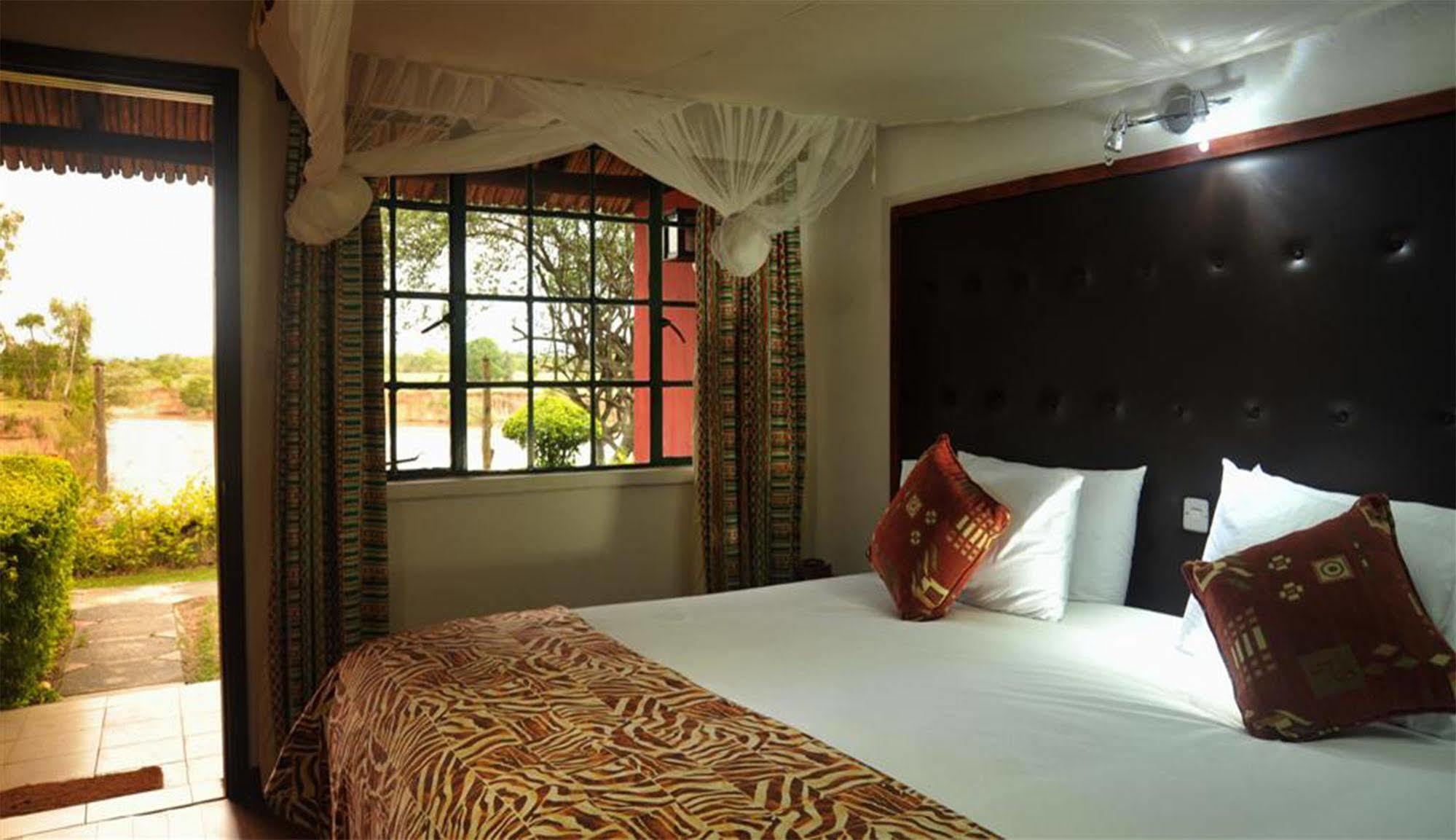 Mara River Lodge Aitong Экстерьер фото