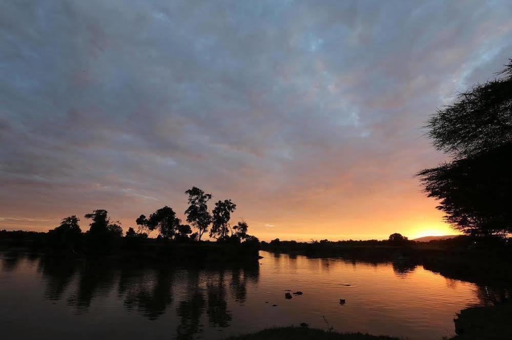 Mara River Lodge Aitong Экстерьер фото